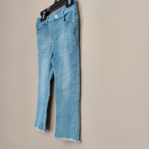 Jessica Simpson skinny leg light wash undone hem 18 month jeans - Picture 3 of 7